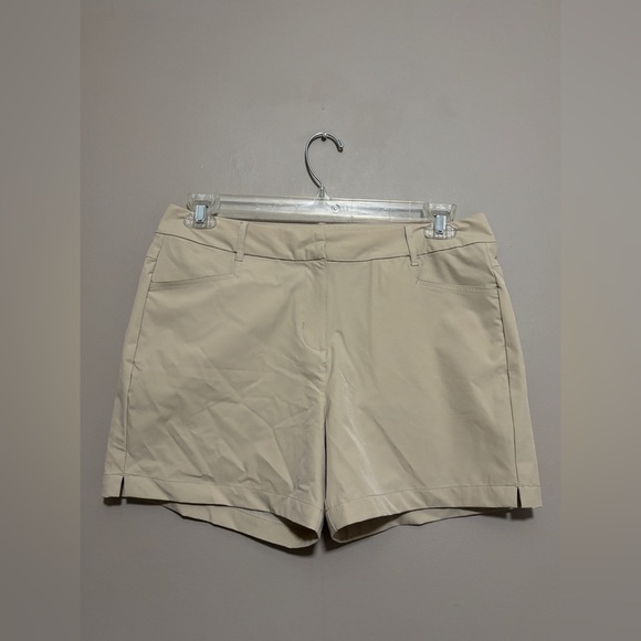 Willit Women’s Shorts Size 10 - Picture 1 of 8